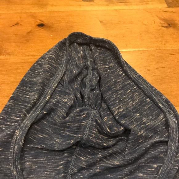 HOLLISTER HOODED TOP - Picture 2 of 3